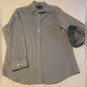 Banana Republic Men’s size large gray dress shirt
